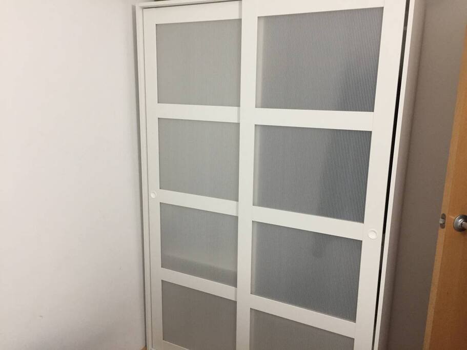 ROOM1