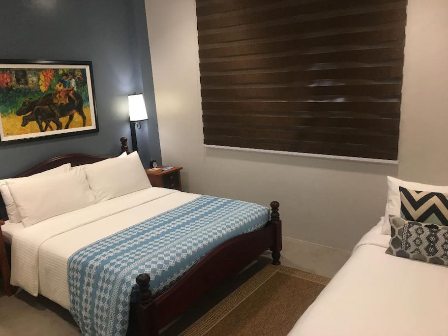 1 Queen-Sized Bed