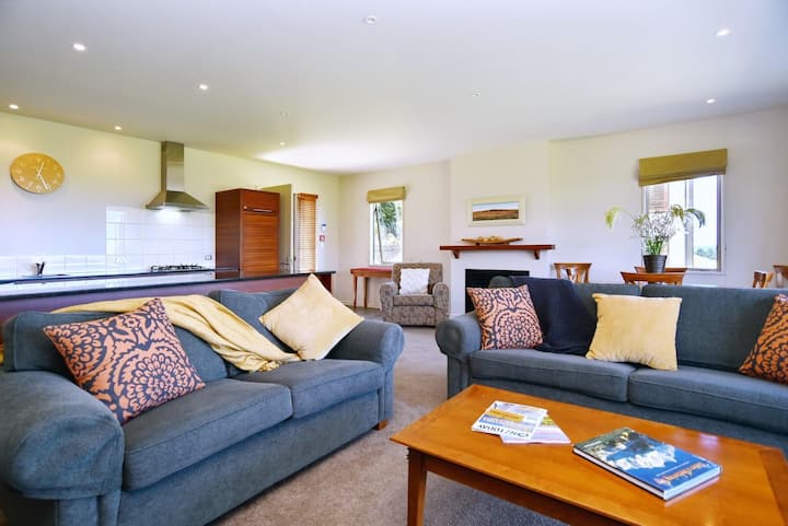 High Country Villa - Apartment In Terrace Downs - Mount Hutt