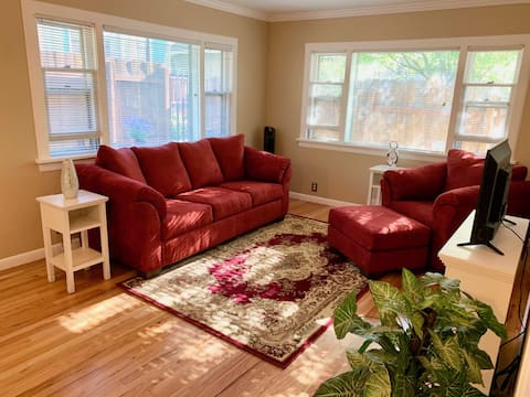 Remodeled Retreat ~ Downtown Historic Neighborhood