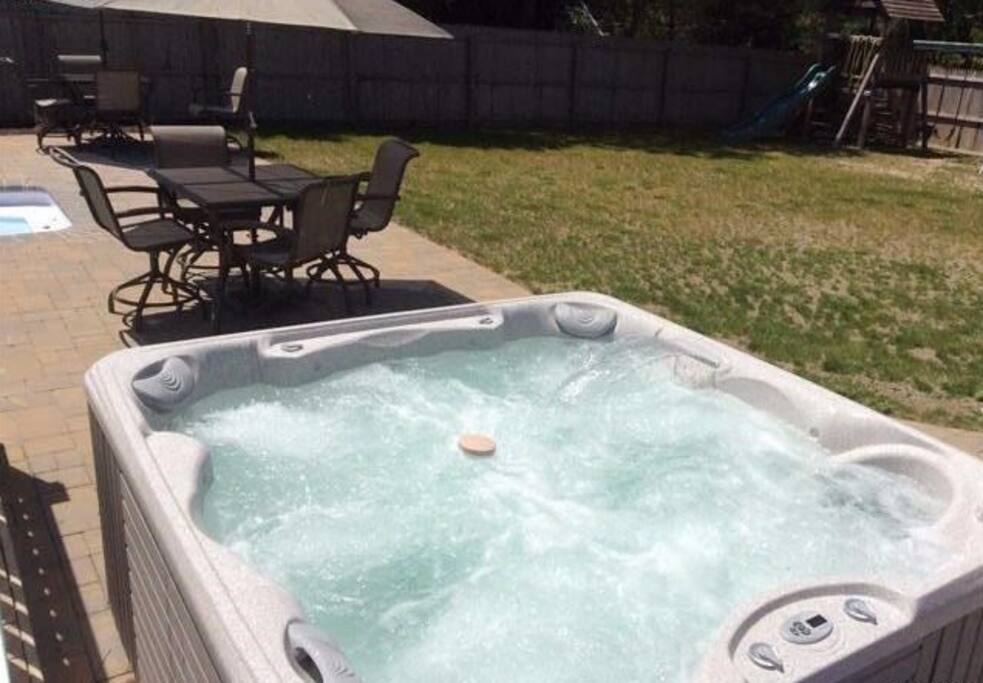 Hot tub