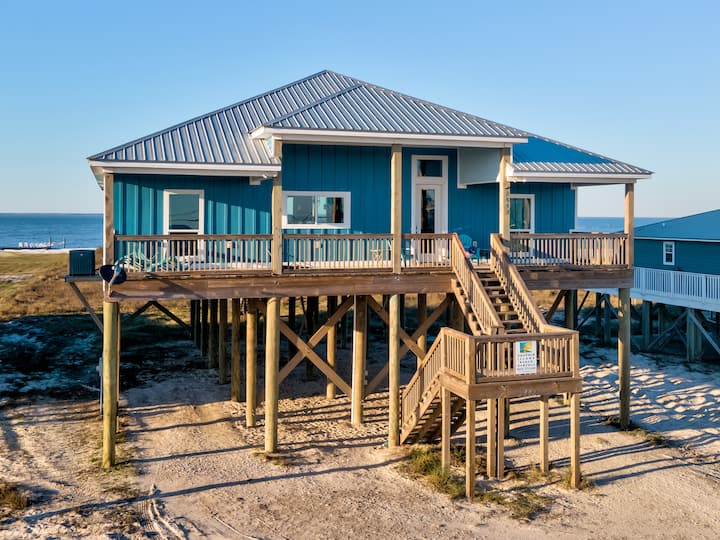 Bayfront, Custom Home With A Designer's Touch! - - Dauphin Island, AL