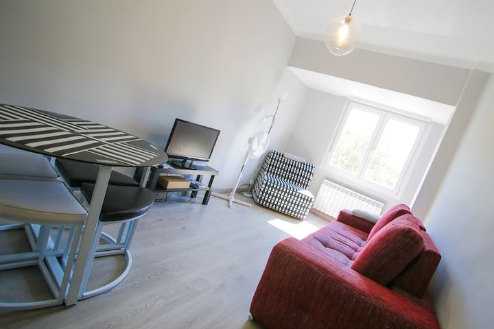 Central Apartment, With Wifi And Optional Garage. - Lardero