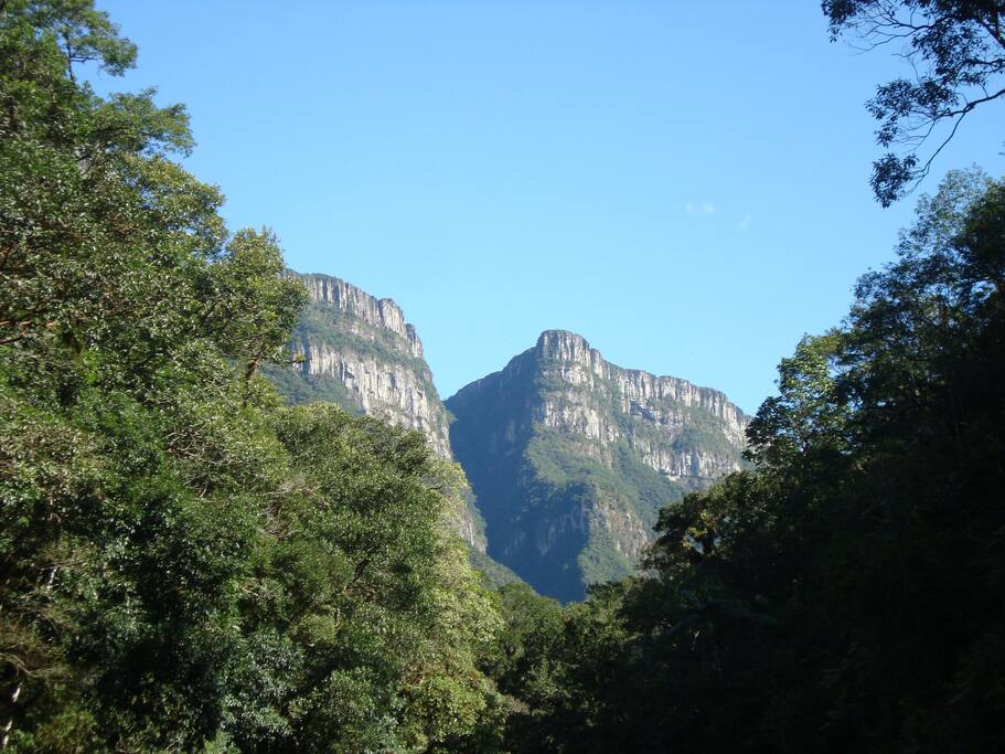 Paredões do Parque Nacional da Serra Geral.
