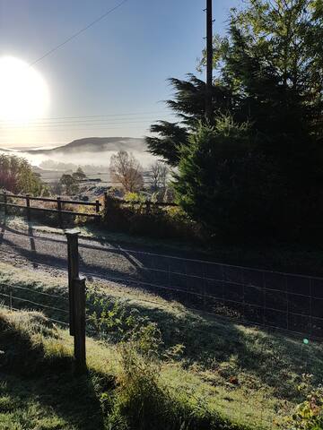 Rowanberry Bothy Retreat. At One with Nature.