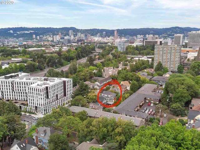 Historic Home Located in Central City gallery image 3