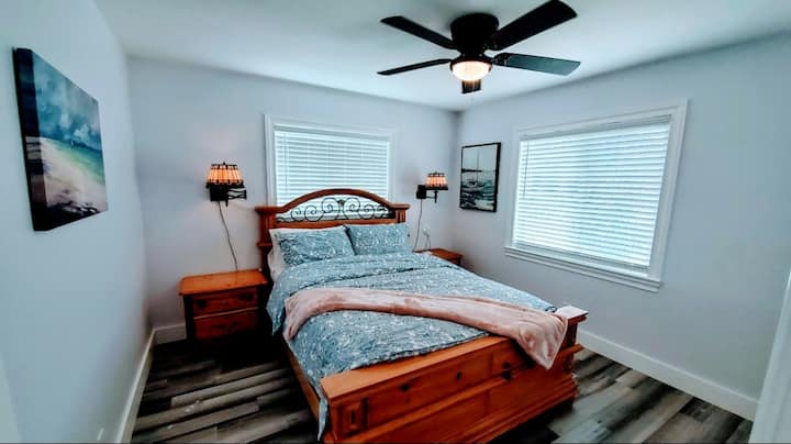 1st Guest Queen Bedroom 