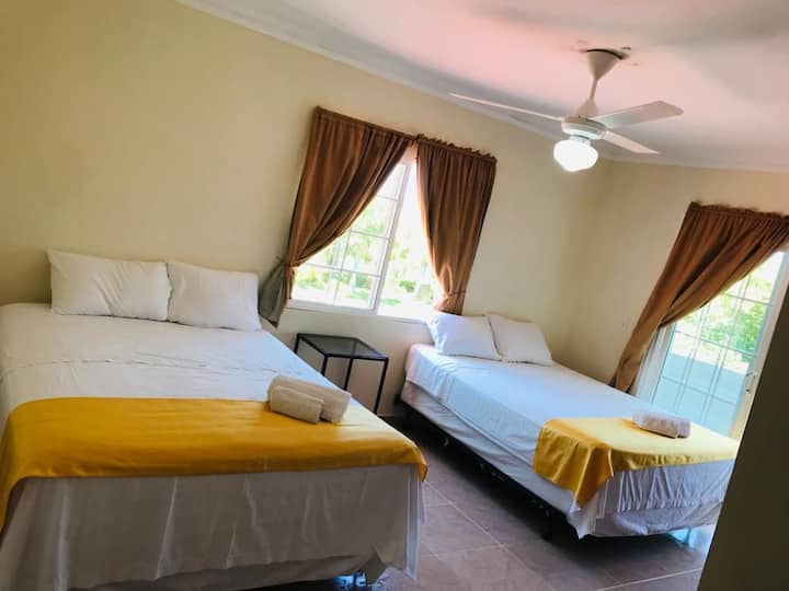 Private room 2 beds.Center. Cottages for Rent in Cabrera, María Trinidad Sánchez, Dominican