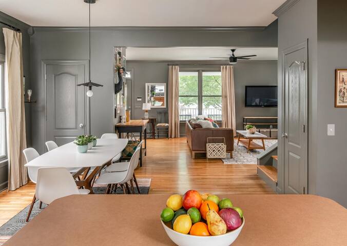 Cozy Modern in Germantown – 1.5m walk to Broadway gallery image 5