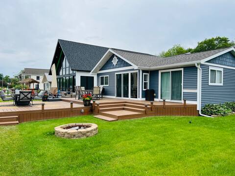 River House - Located on the Kawkawlin River