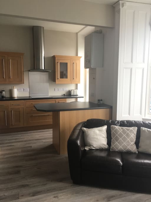 Open-plan kitchen & living room