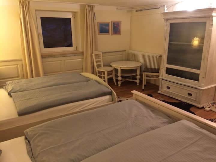 საძინებელი 3