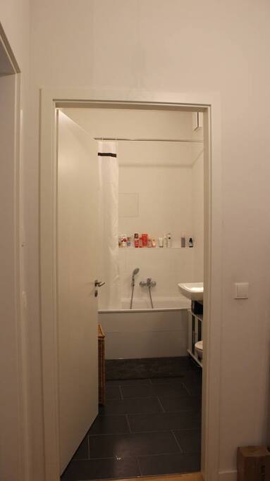 Modernes Badezimmer