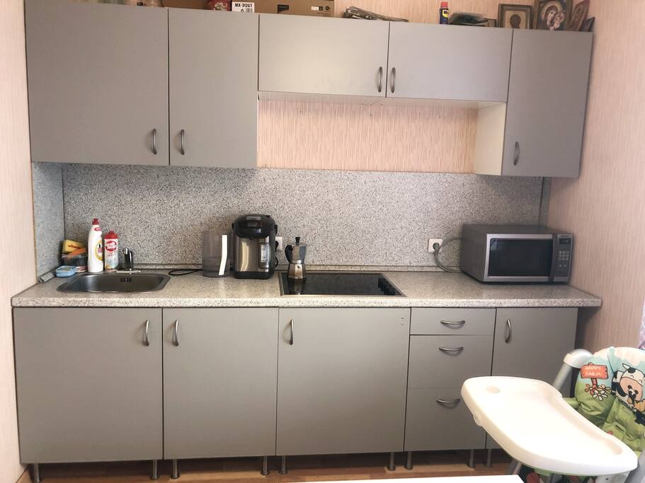 A fully-equipped kitchen