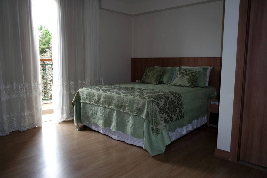 Cama Queen