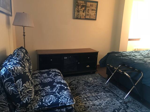 Private two-bedroom in Arts District @ Halsey55 gallery image 4