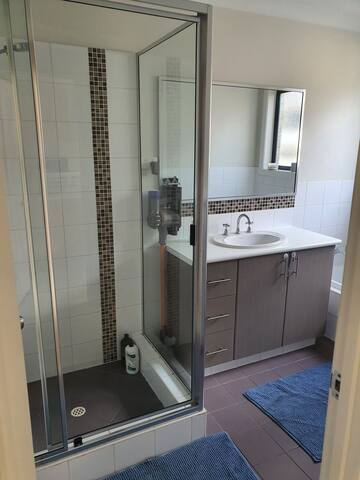 Beauty on Bracklemann gallery image 3