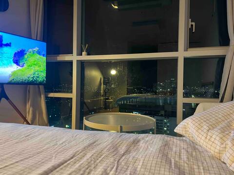 # GoodD House # Han River View, Dangsan Station 1 minute, Netflix, YouTube available