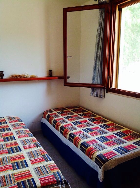 Chumba cha watu wawili, kitanda cha watu wawili kinawezekana