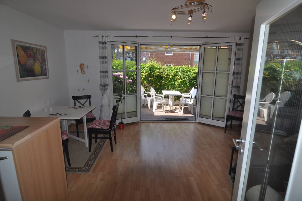 Wohnzimmer mit Essecke