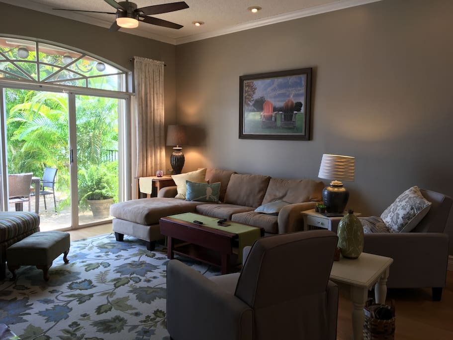living area with access to patio