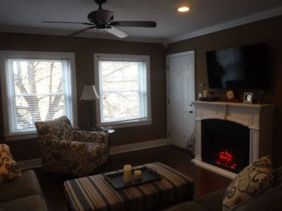 Electric Fireplace w/heater - TV