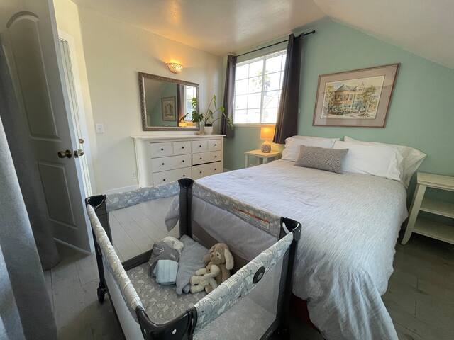 Sunlit Surf Retreat gallery image 5