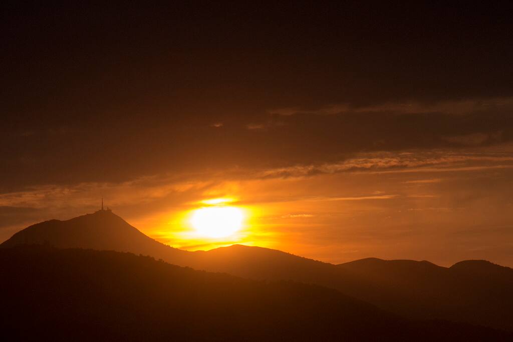Coucher de soleil vu du jardin