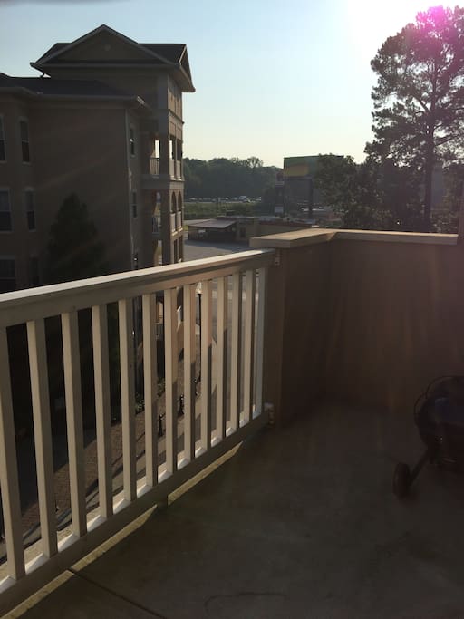 Beautiful balcony view!!