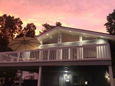 Sunset Oasis @ Ocean Beach: $1Mil View w/ 6 Queen