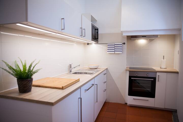 MontEstoril Spatz – 2 min walk from the beach gallery image 2