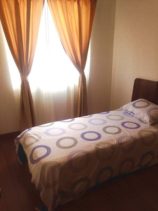 HABITACION " Amoblada "