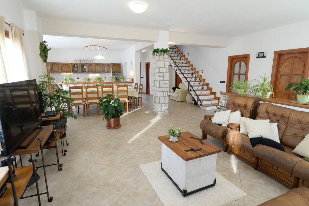 Living Room 80m2
