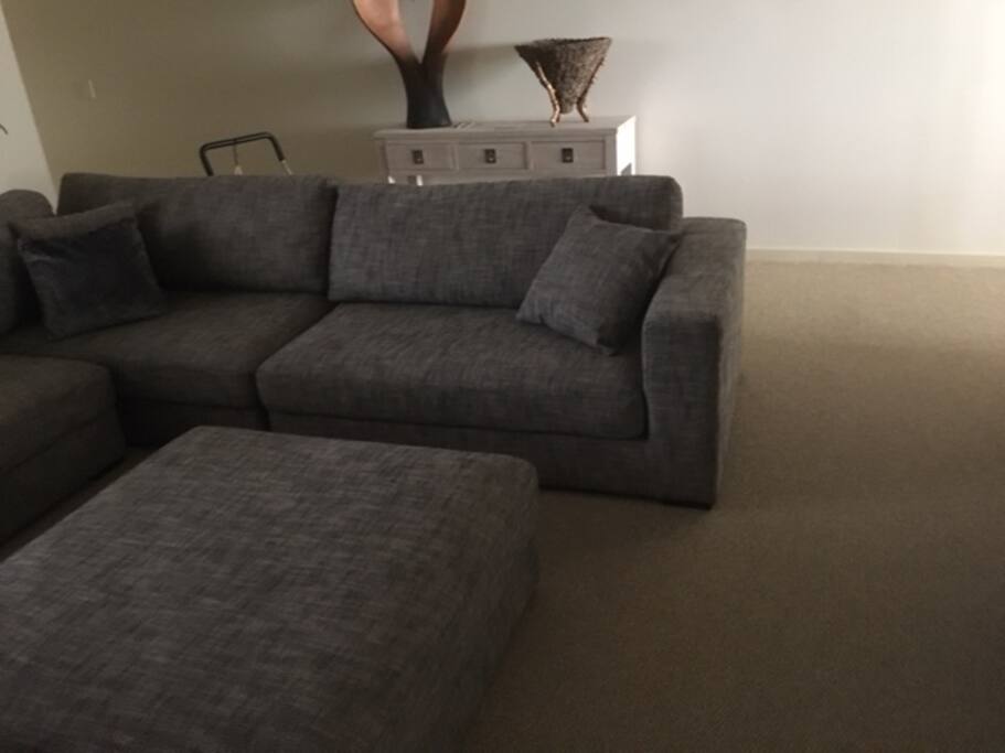 2nd Lounge Room