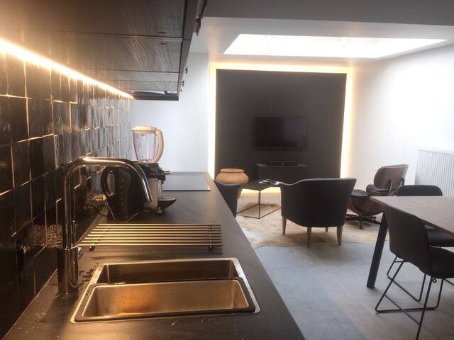 Living The Moment – Your Charming House gallery image 3