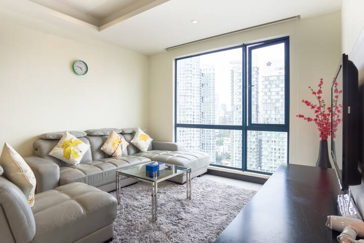 Yelloduck Rooms & Apartments managed Airbnb listing 1
