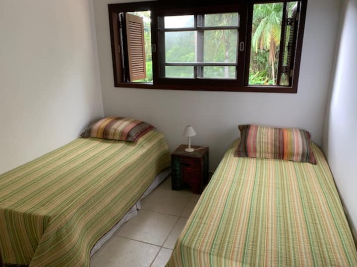 غرفة النوم 1