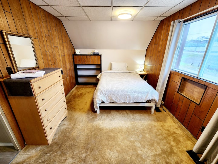 Chumba cha kulala cha 2 na kitanda cha watu wawili