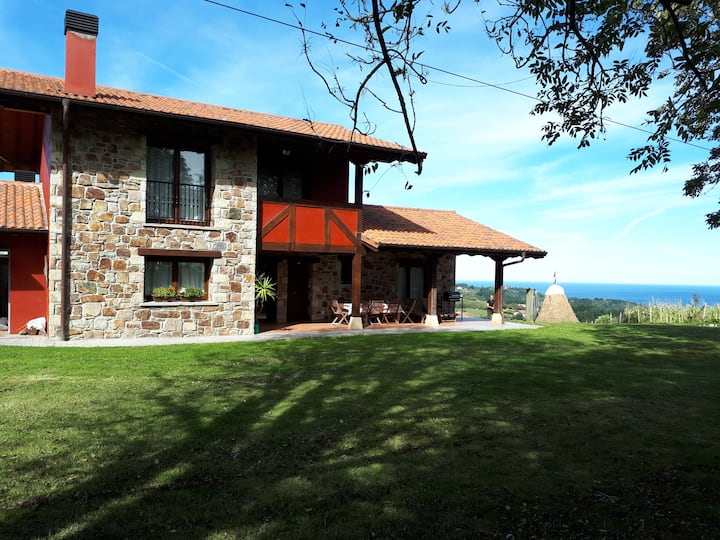 Sea and Mountain, Villa in Lekeitio