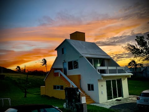 Beautiful little house with ocean views