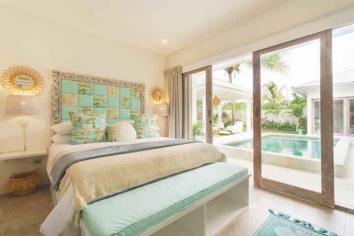 מעוצב בטוב טעם, להירגע בחדר השינה המזמין המגניב שלכם.