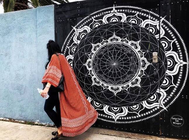 Creative Oasis @6th&FRANKLIN gallery image 3