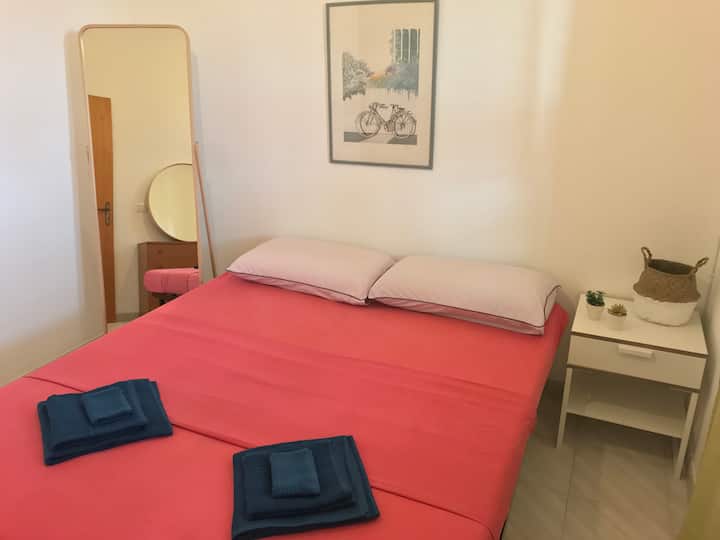 غرفة النوم 1