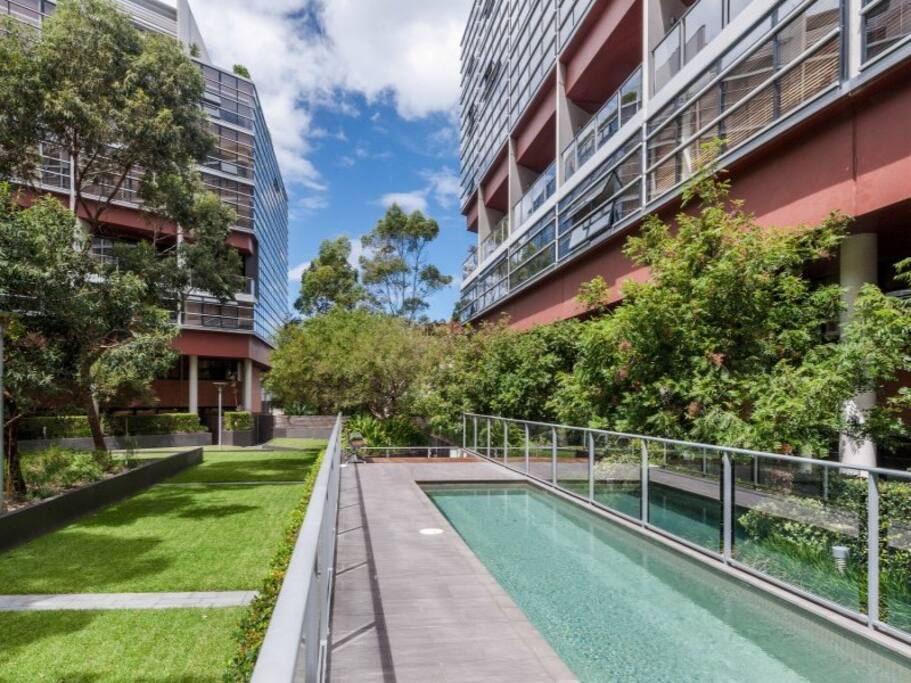 25 metre lap pool