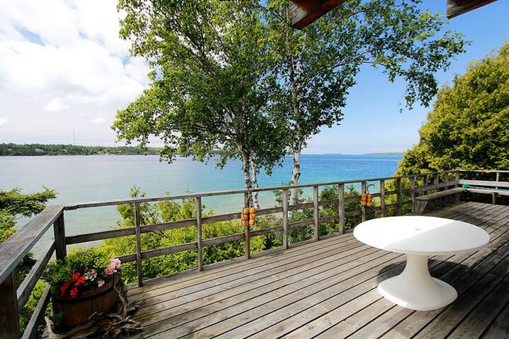 North Point Cottages For Rent In Tobermory Ontario Canada