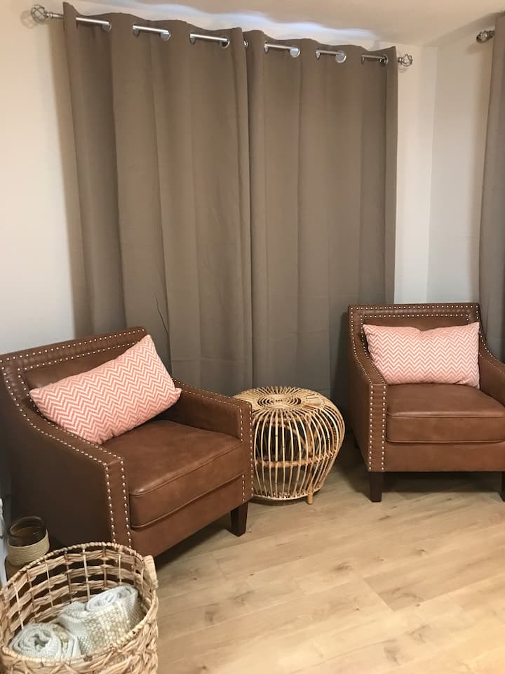 G2M Private guest suite. 8 miles to Sofi/Forum/LAX