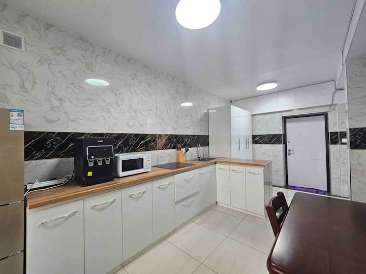 Etuga Urlan - Whole Guesthouse - Ulanbator
