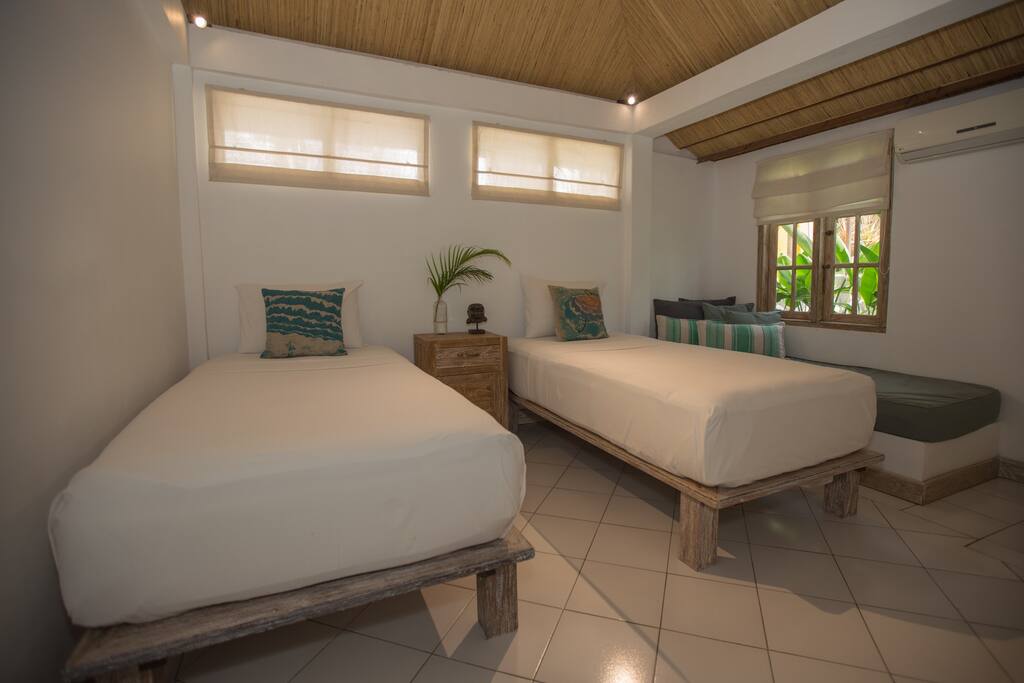 Second bedroom - can convert to a king