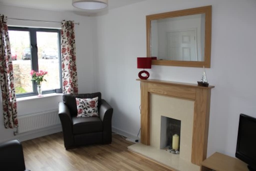 Lounge and fireplace