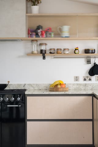Newly renovated family home in heart of Bristol gallery image 2